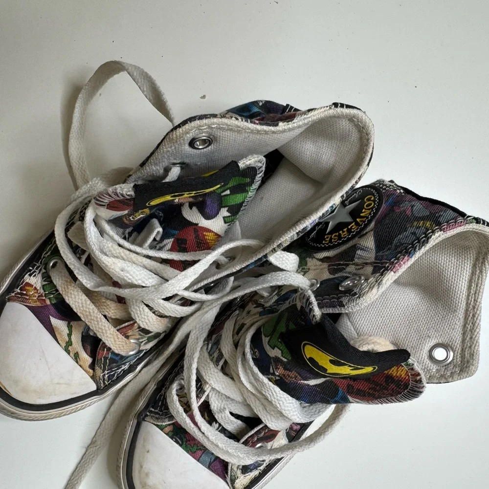 Batman boys high top converse size 11 - Picture 3 of 9
